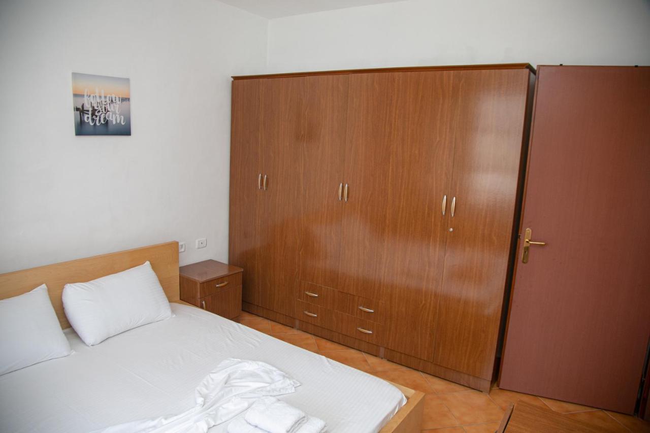 A&B Apartment Голем Екстериор снимка