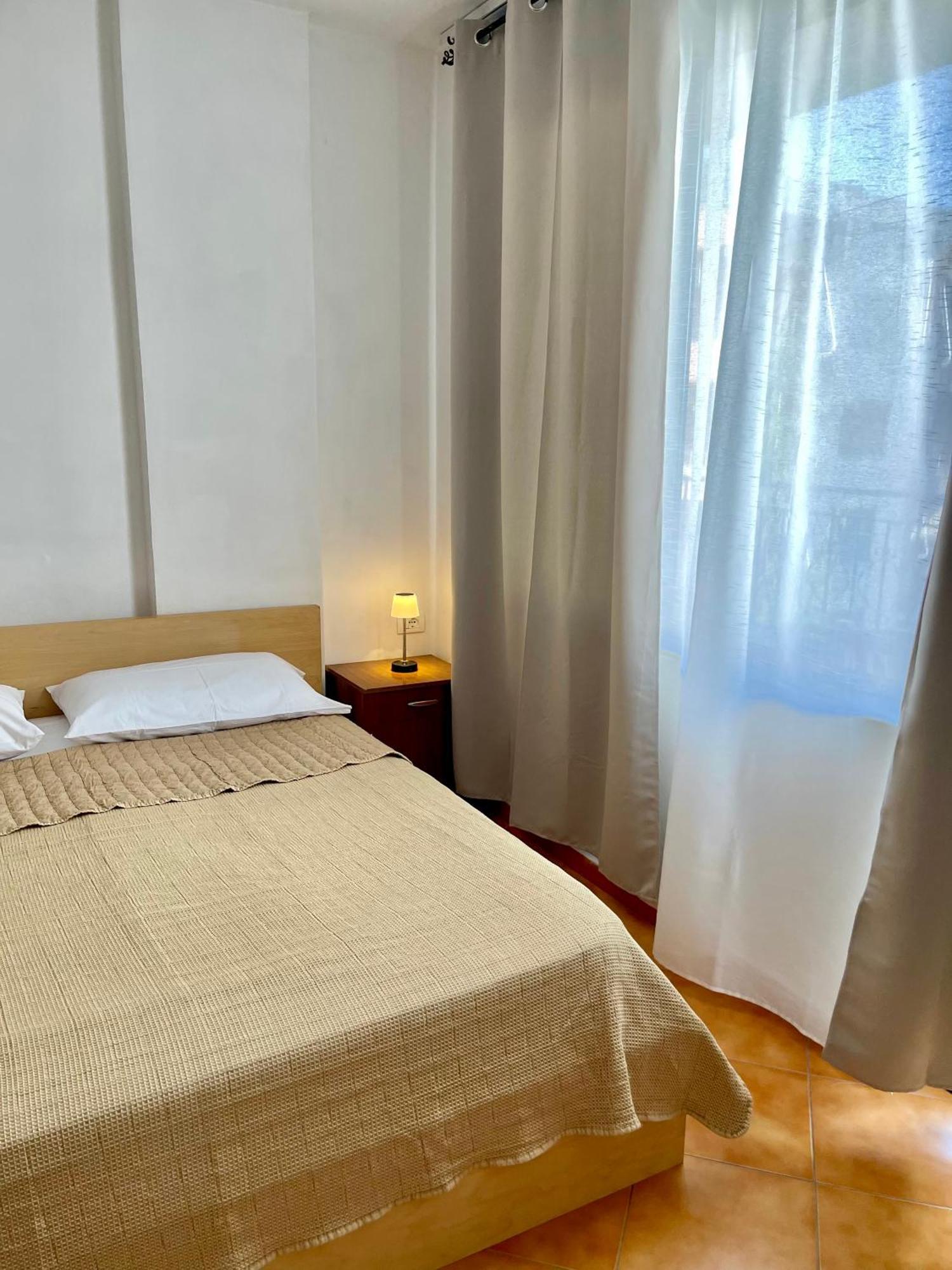 A&B Apartment Голем Екстериор снимка